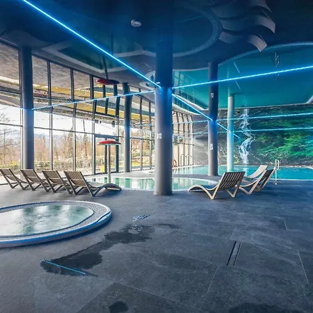 Villa6 Szklarska Poreba- Budynek Glowny -widok Na Gory-duze Tarasy Sklářská Poruba