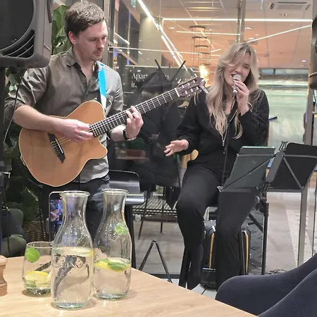 Villa6 Szklarska Poreba- Budynek Glowny -widok Na Gory-duze Tarasy