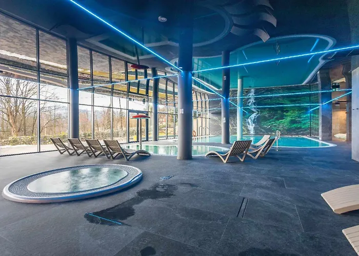 Villa6 Szklarska Poreba- Budynek Glowny -widok Na Gory-duze Tarasy Schreiberhau