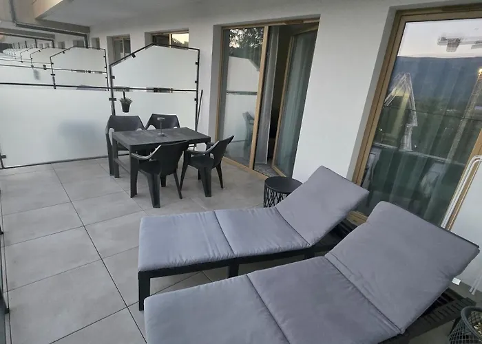 Villa6 Szklarska Poreba- Budynek Glowny -widok Na Gory-duze Tarasy Schreiberhau